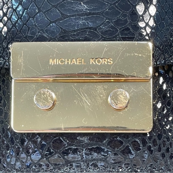 Michael Kors SLOAN LEATHER HANDBAG - Picture 9 of 14